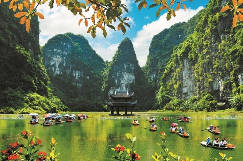 Non nước hữu t&igrave;nh Ninh B&igrave;nh m&ugrave;a thu