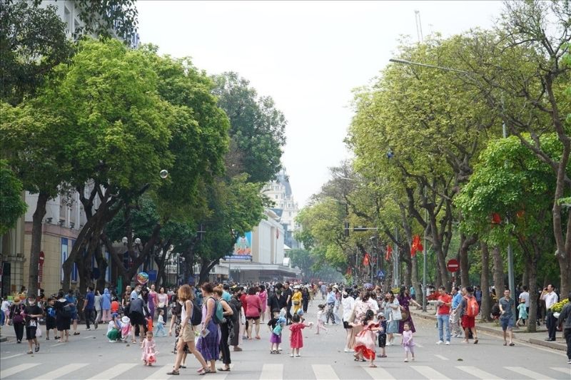 Phố đi bộ Hồ Gươm Phố đi bộ Hồ Gươm