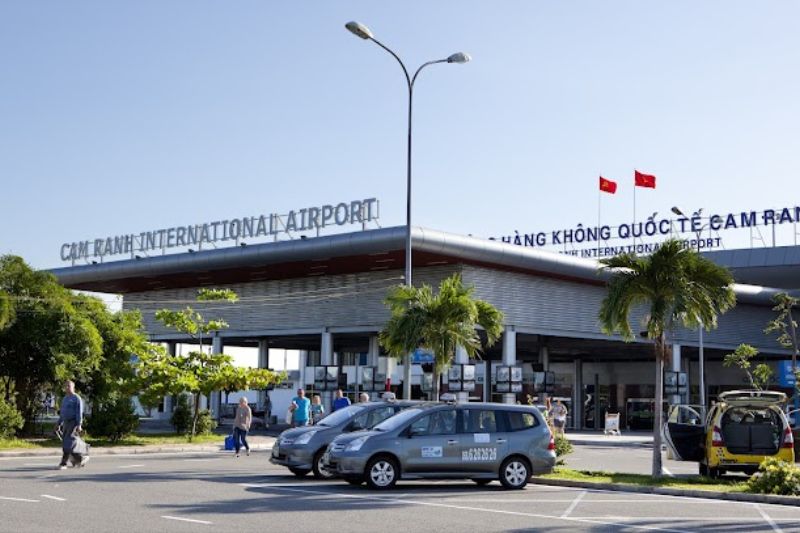 Sân bay Quốc tế Cam Ranh (CXR) Sân bay Quốc tế Cam Ranh (CXR)