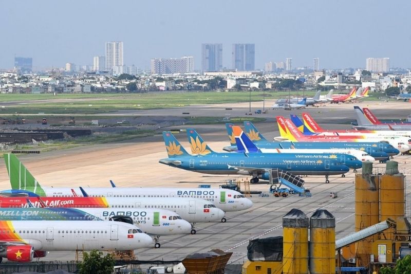 Tại sao v&eacute; m&aacute;y bay nội địa đắt hơn trước?