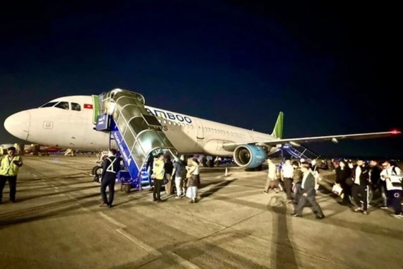 Quy định v&eacute; m&aacute;y bay đo&agrave;n của Bamboo Airways