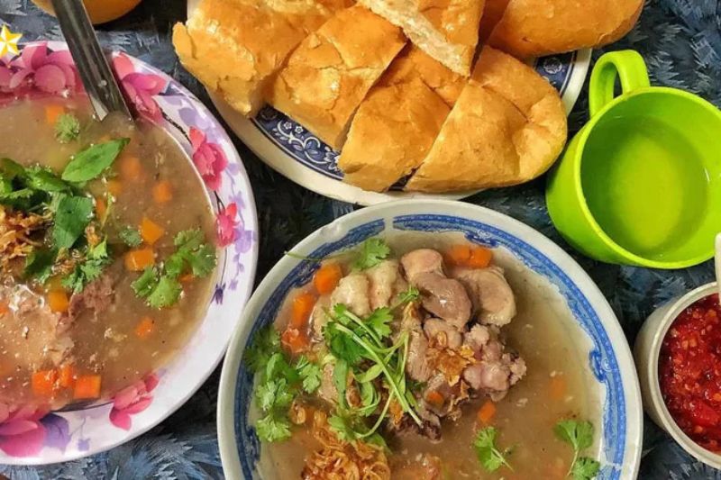 Những món ăn không thể bỏ lỡ khi đến Quy Nhơn Những món ăn không thể bỏ lỡ khi đến Quy Nhơn