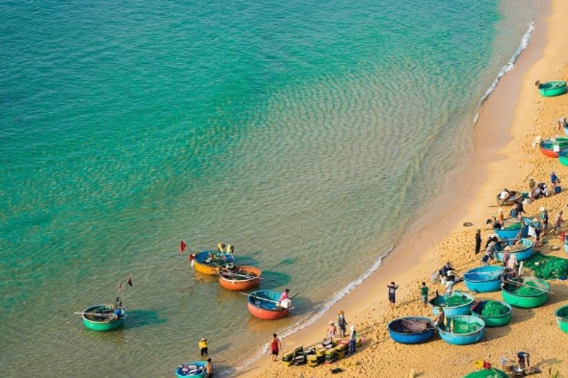 Đ&ocirc;i n&eacute;t về chặng bay H&agrave; Nội đi Quy Nhơn