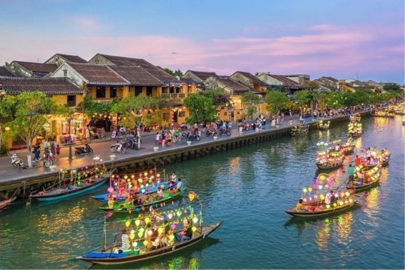 Phố cổ Hội An lung linh về đêm Phố cổ Hội An lung linh về đêm