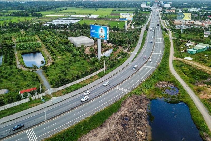 Di chuyển từ H&agrave; Nội đến Th&aacute;i Nguy&ecirc;n bằng Quốc lộ 3