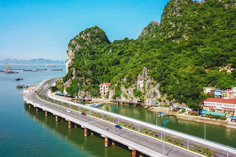 Di chuyển đến Hạ Long từ các trung tâm khác Di chuyển đến Hạ Long từ các trung tâm khác