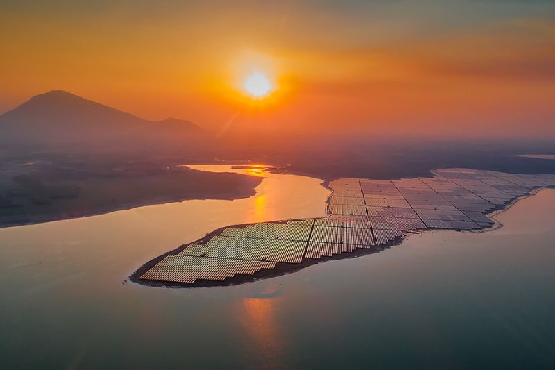 Ho&agrave;ng h&ocirc;n tại Hồ Dầu Tiếng