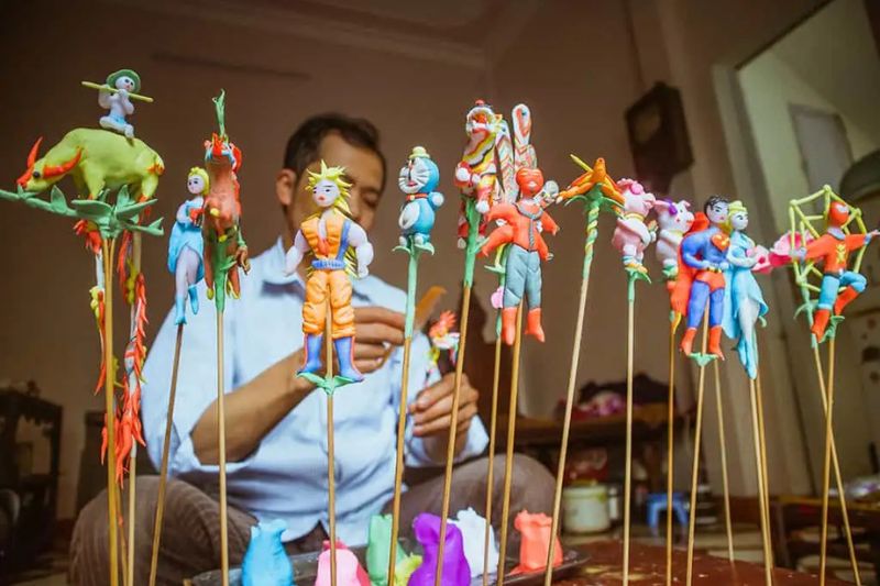 L&agrave;ng nghề t&ograve; he Xu&acirc;n La