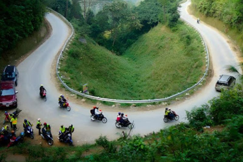 Di chuyển tự túc bằng xe máy đến Tam Đảo là 1 trải nghiệm khá thú vị Di chuyển tự túc bằng xe máy đến Tam Đảo là 1 trải nghiệm khá thú vị