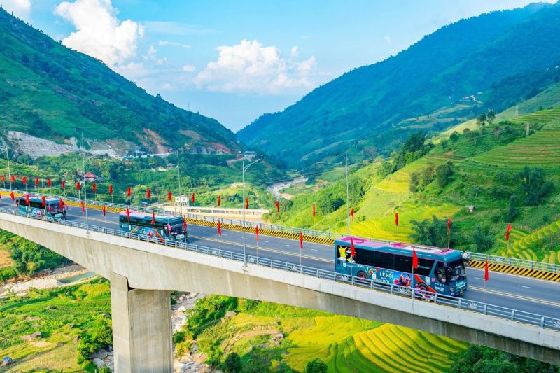 Sapa là điểm đến du lịch quen thuộc cho du khách từ Hà Nội Sapa là điểm đến du lịch quen thuộc cho du khách từ Hà Nội