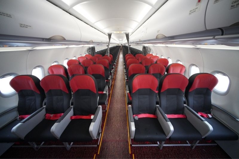 Hạng Eco trên tàu bay A321 hành trình Tokyo - Hà Nội của Vietjet Air Hạng Eco trên tàu bay A321 hành trình Tokyo - Hà Nội của Vietjet Air